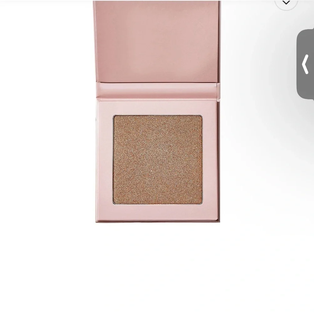 Highlighting Powder in Morning Sun MOTD Cosmetics